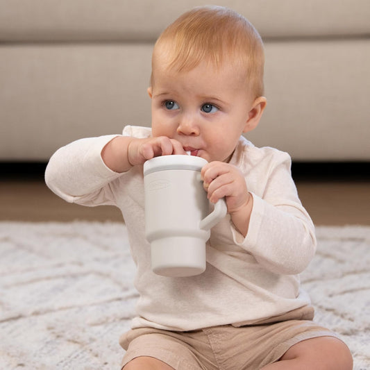 Infantino - Tumbler de Silicona de 9oz. / Nude
