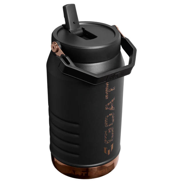 Stanley - Iceflow Bottle Flip Straw de 64 oz. / Messi Black